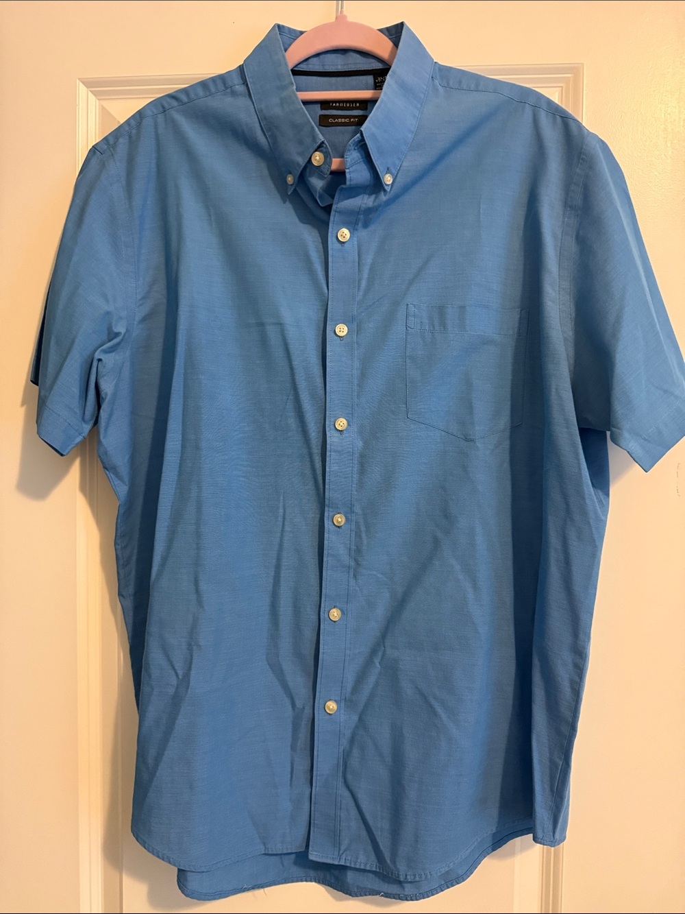 Van Heusen Men's Short-Sleeve Button-Down Shirt in Sky Blue